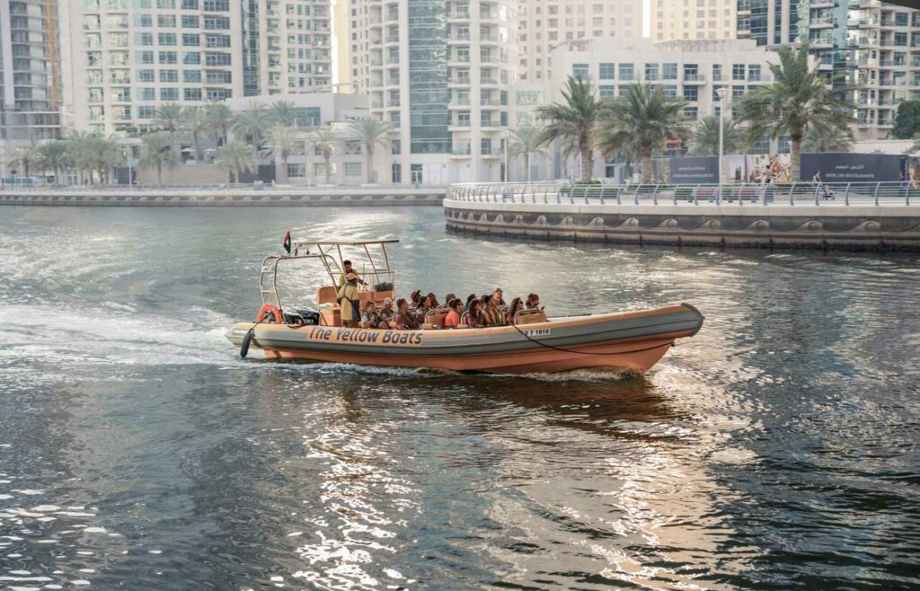 Speed Boat Dubai hors-bord