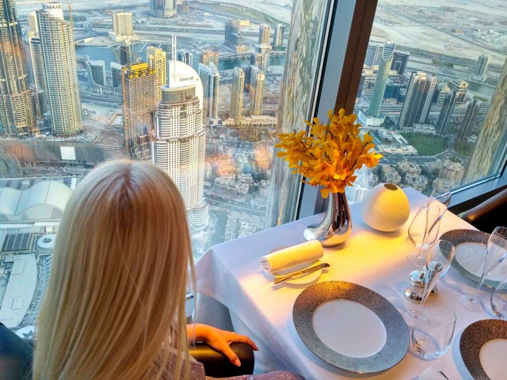 Burj Khalifa The Lounge